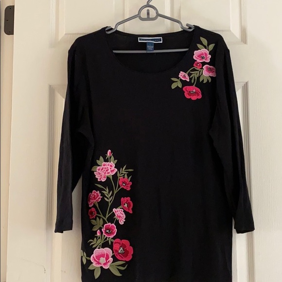 Karen Scott Tops - Black top by Karen Scott with embroilded size L
